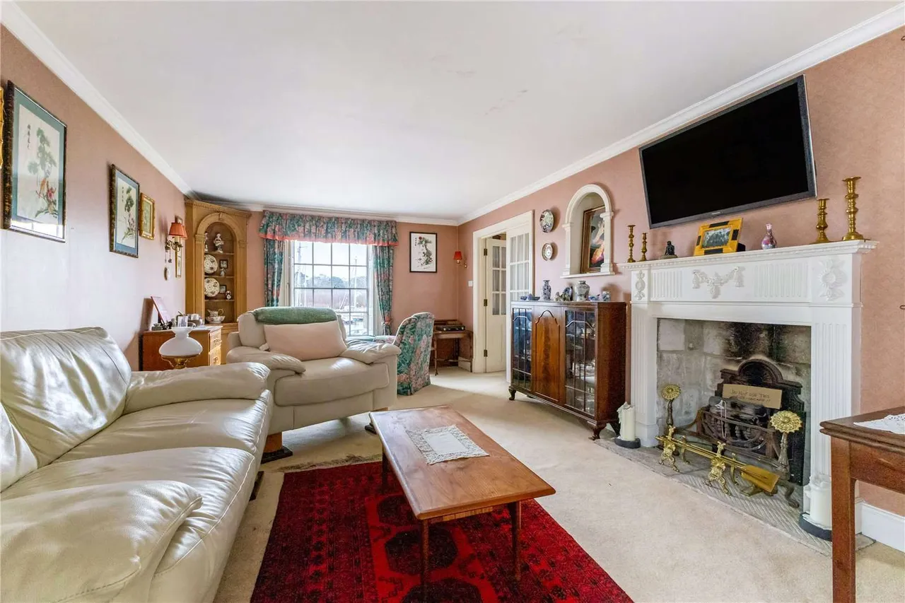 Quay Road, Lymington, Hampshire, SO41 3AX, photo 3