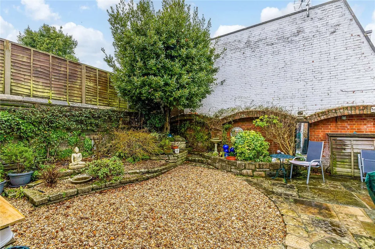 Quay Road, Lymington, Hampshire, SO41 3AX, photo 12