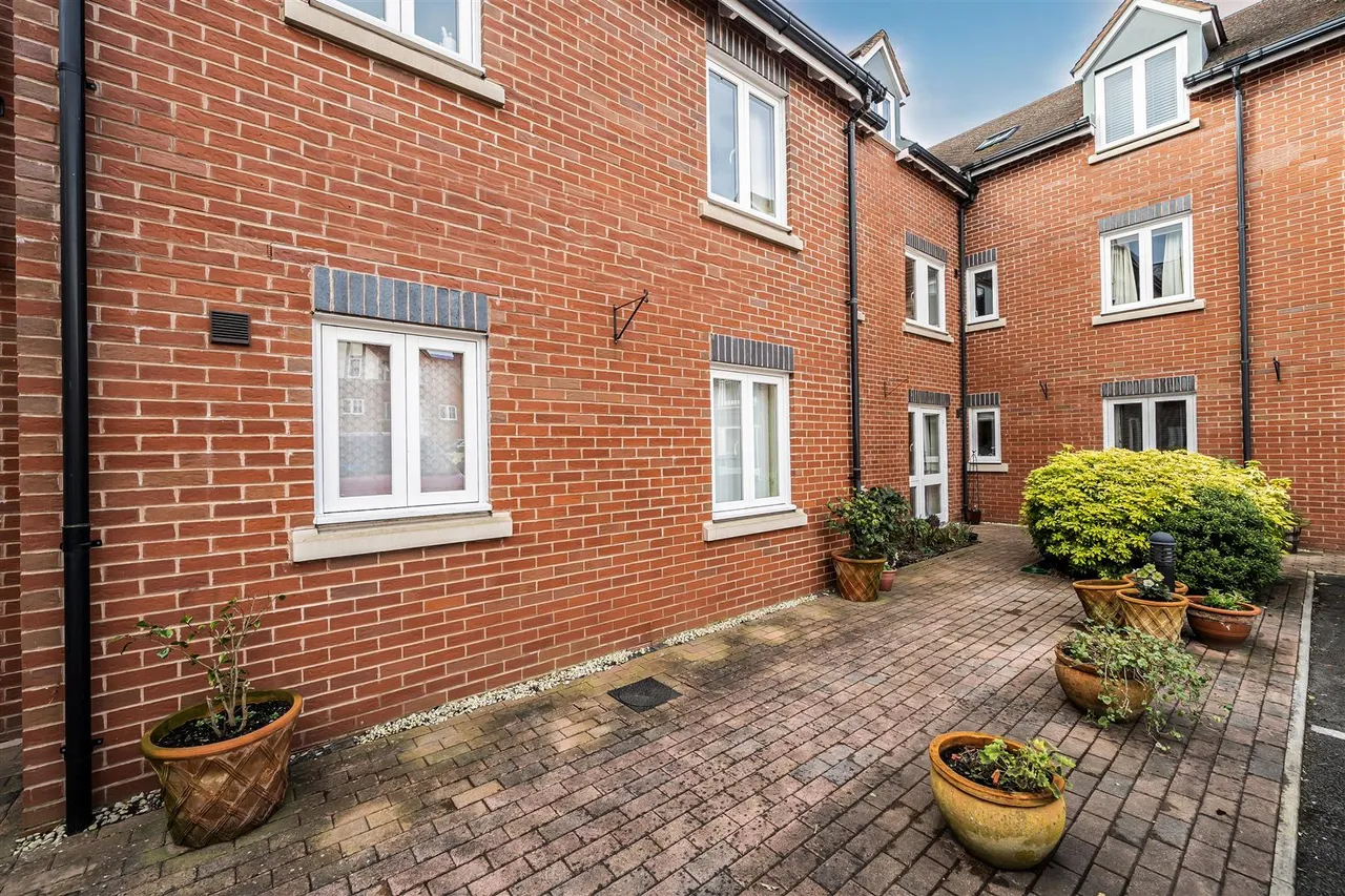 Howsell Road, Malvern, WR14, photo 5