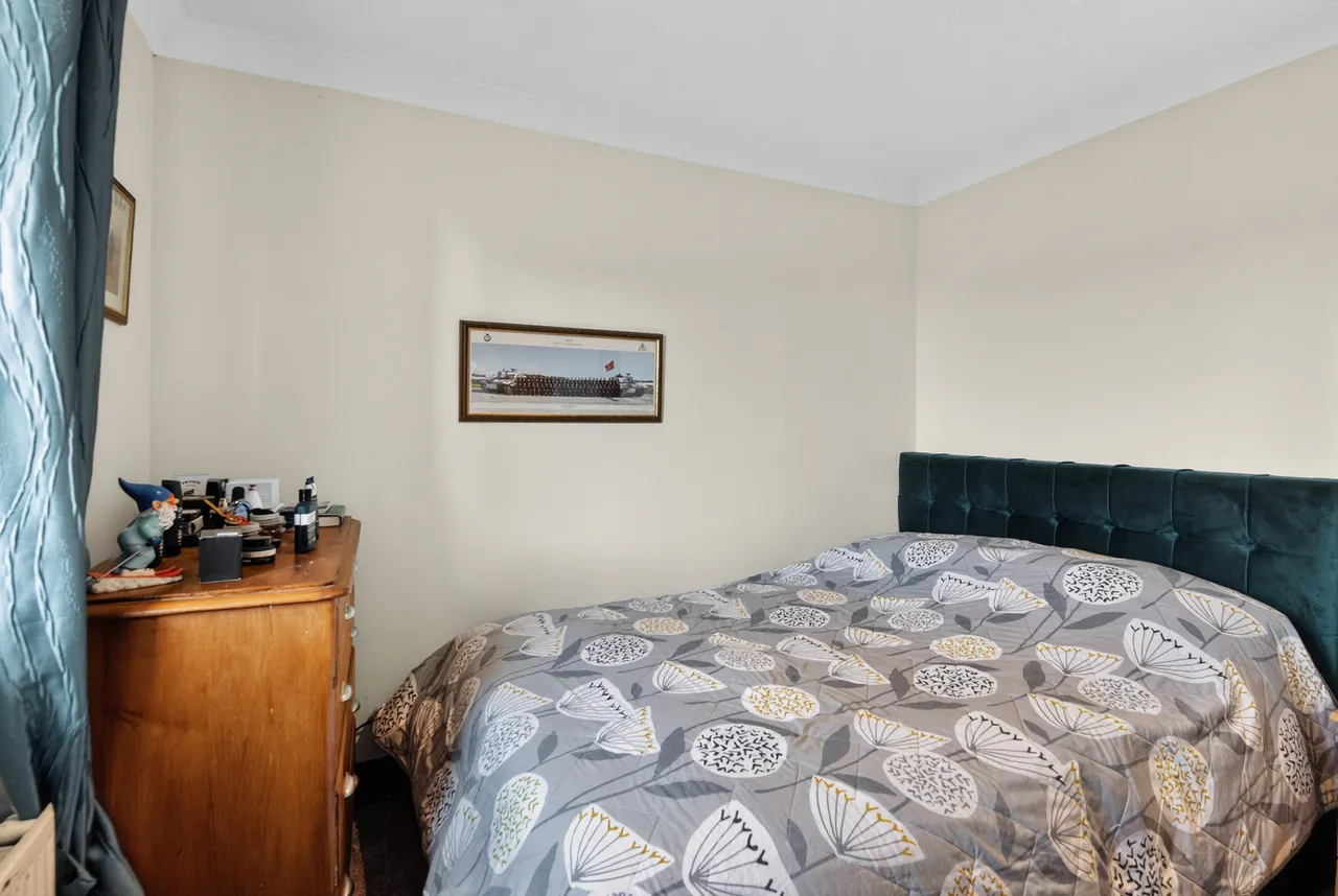 Eagle Gardens, Yeovil, BA22, photo 12