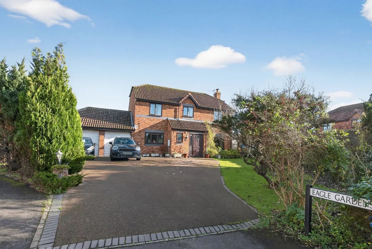 4 bed house for sale, Eagle Gardens, Yeovil, BA22