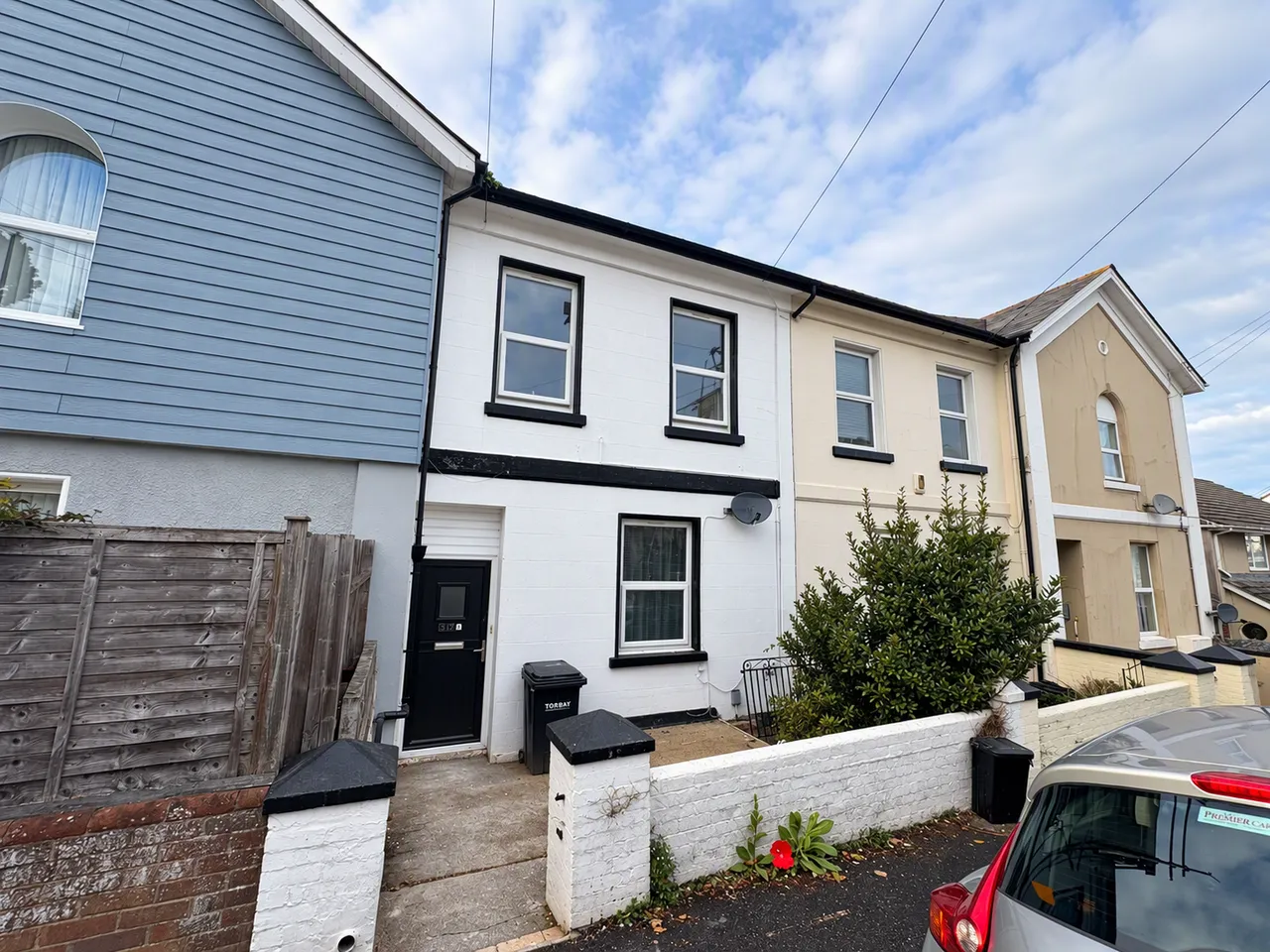 2 bed flat to rent, Princes Road West, Torquay, TQ1