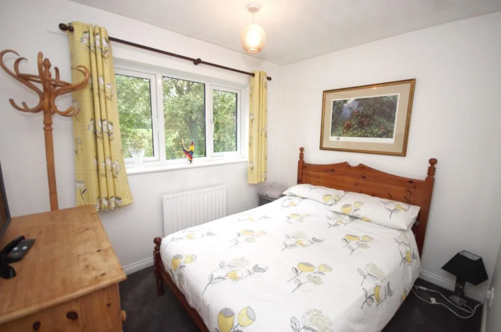 Laneside Hollow, Northampton, photo 15