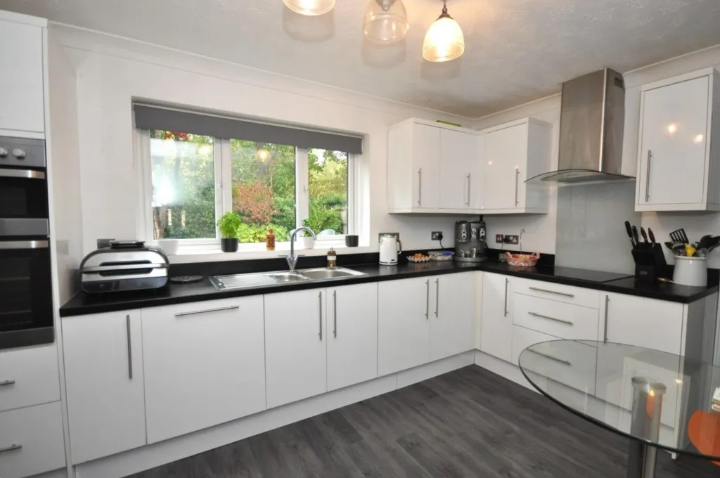 Laneside Hollow, Northampton, photo 4