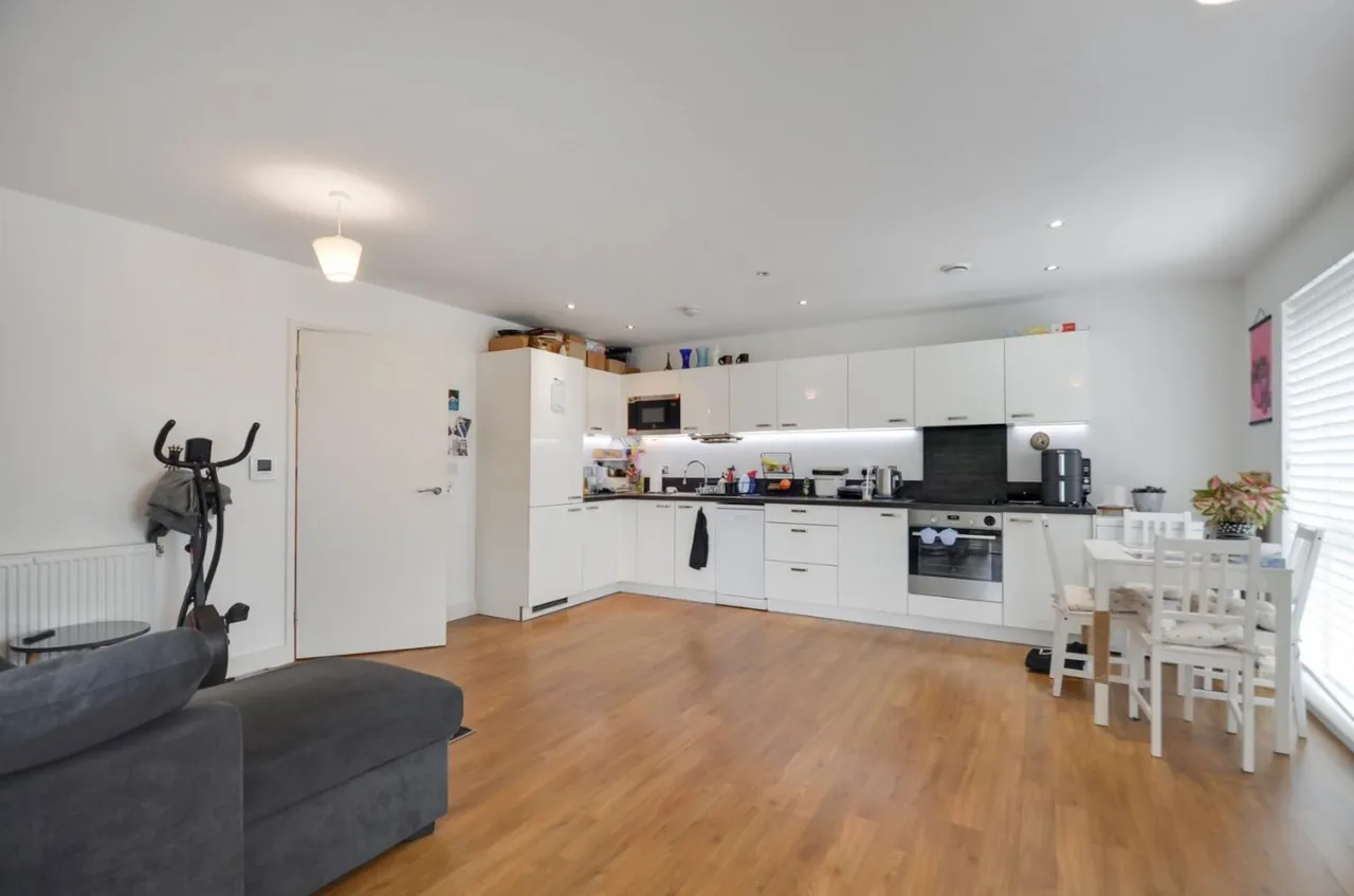 Adenmore Road, London, SE6, photo 4