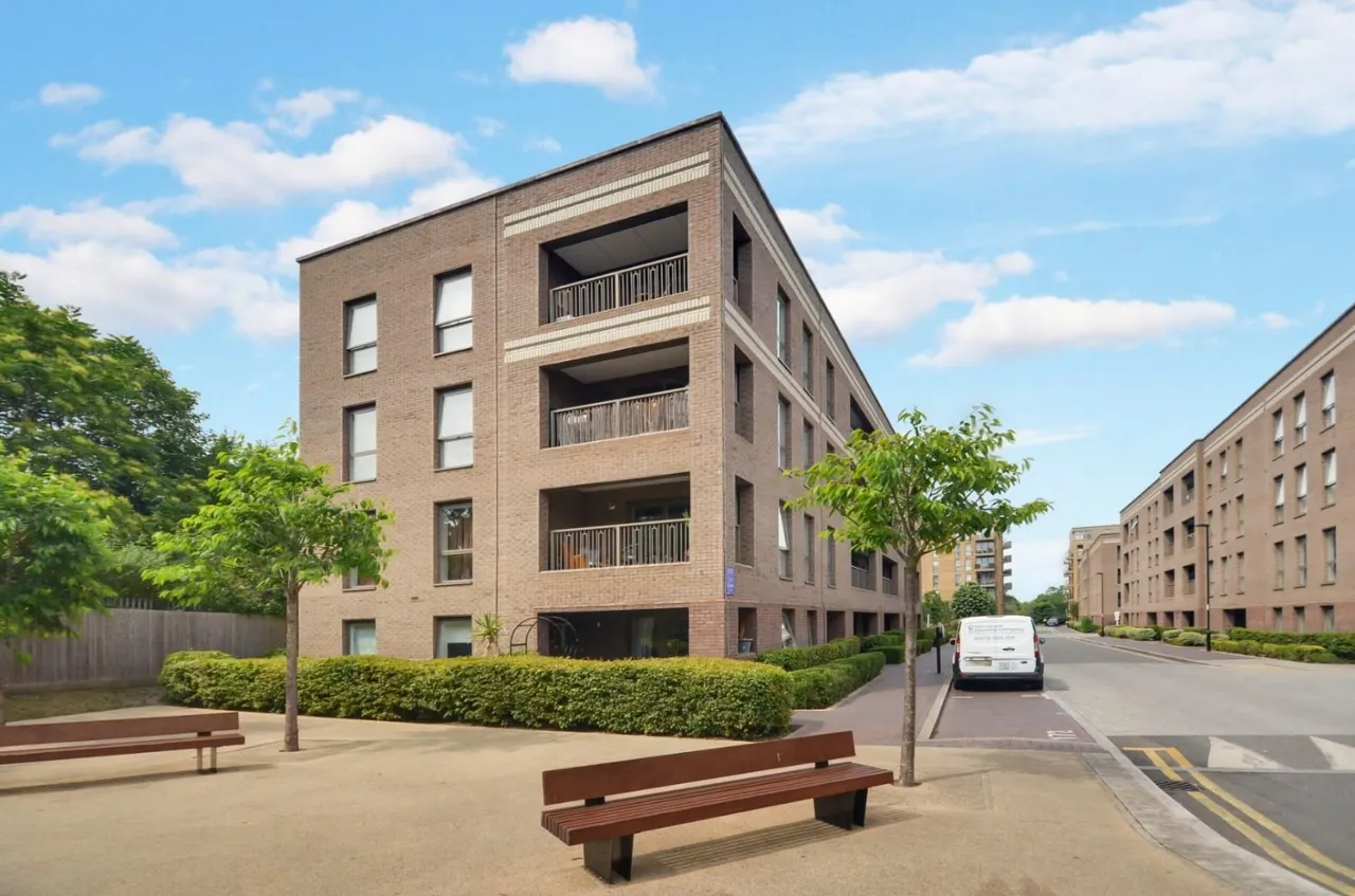 Adenmore Road, London, SE6, photo 12