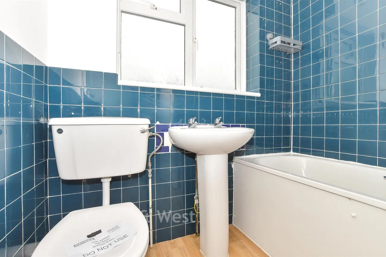 Sycamore Close, Woodingdean, BN2, photo 10