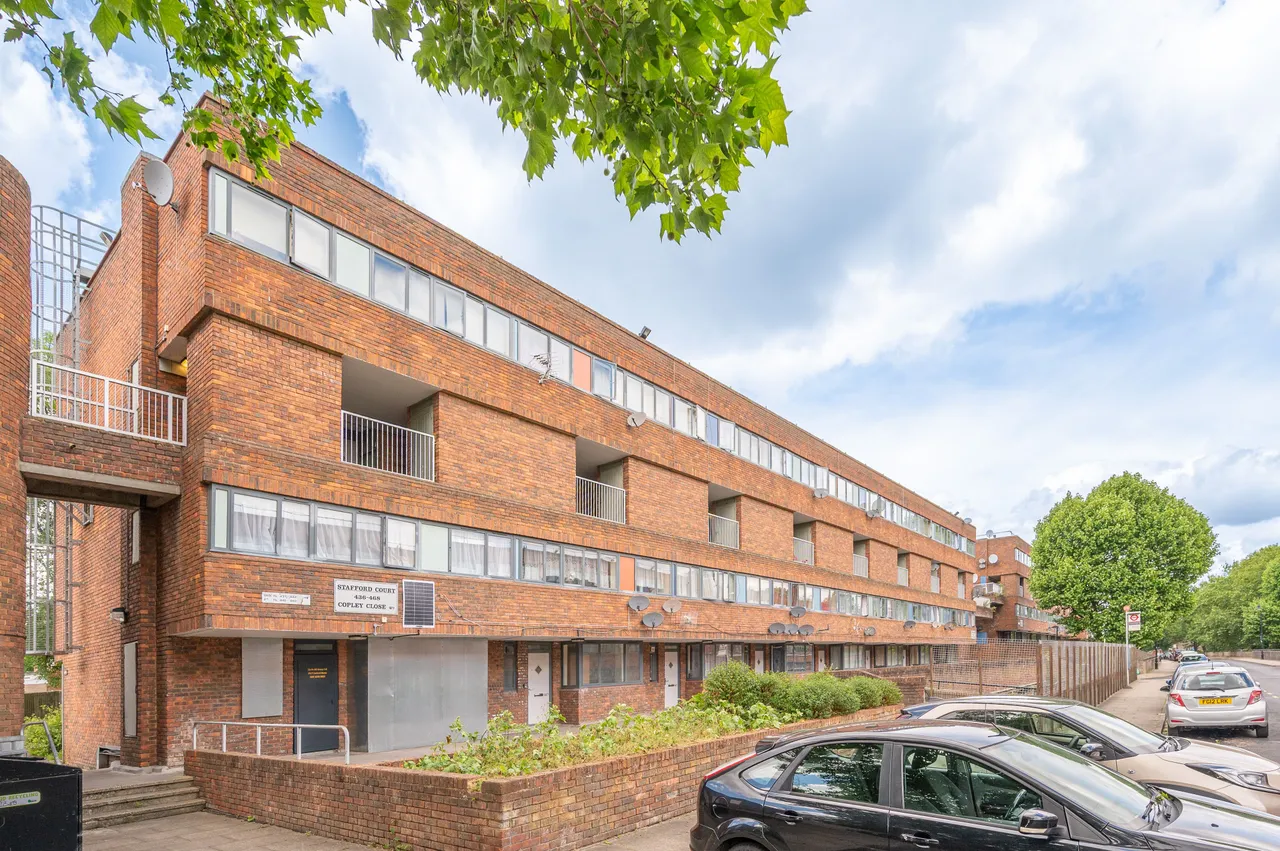 457 Stafford Court, Copley Close, London, photo 5