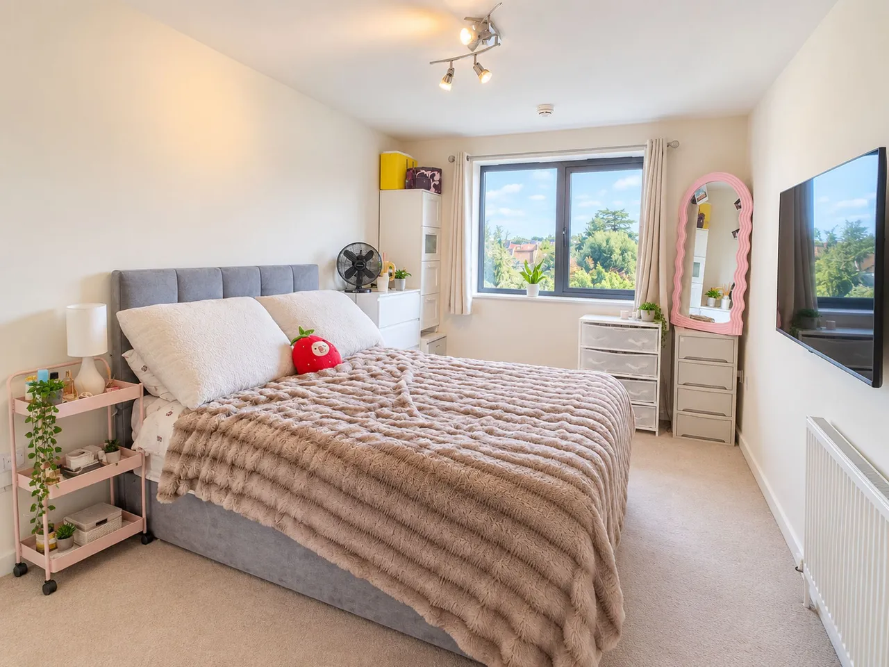 Mcfadden Court, London, 25 Buckingham Road, E10 5GS, photo 6