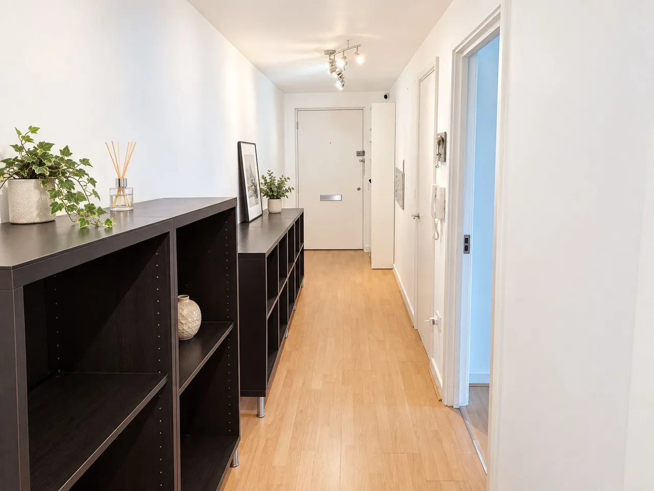 Mcfadden Court, London, 25 Buckingham Road, E10 5GS, photo 9