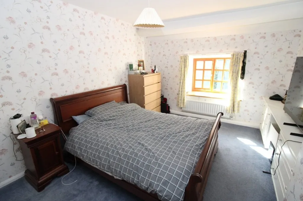 Huthwaite Lane, Thurgoland, photo 12