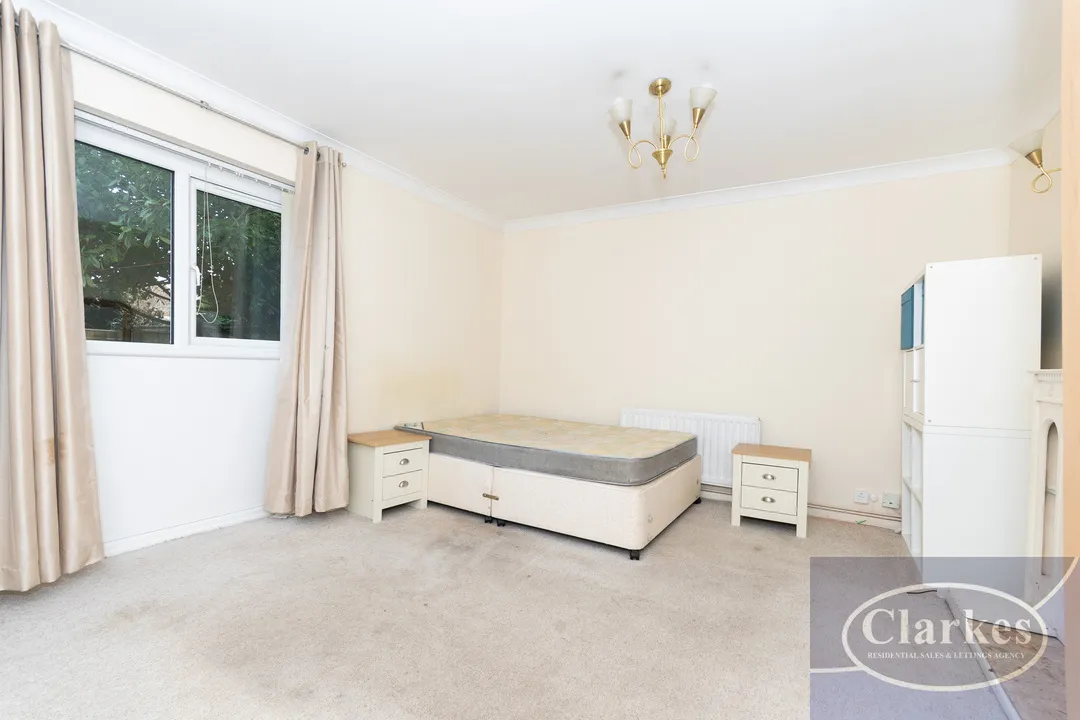 Talbot Drive, Wallisdown, photo 4