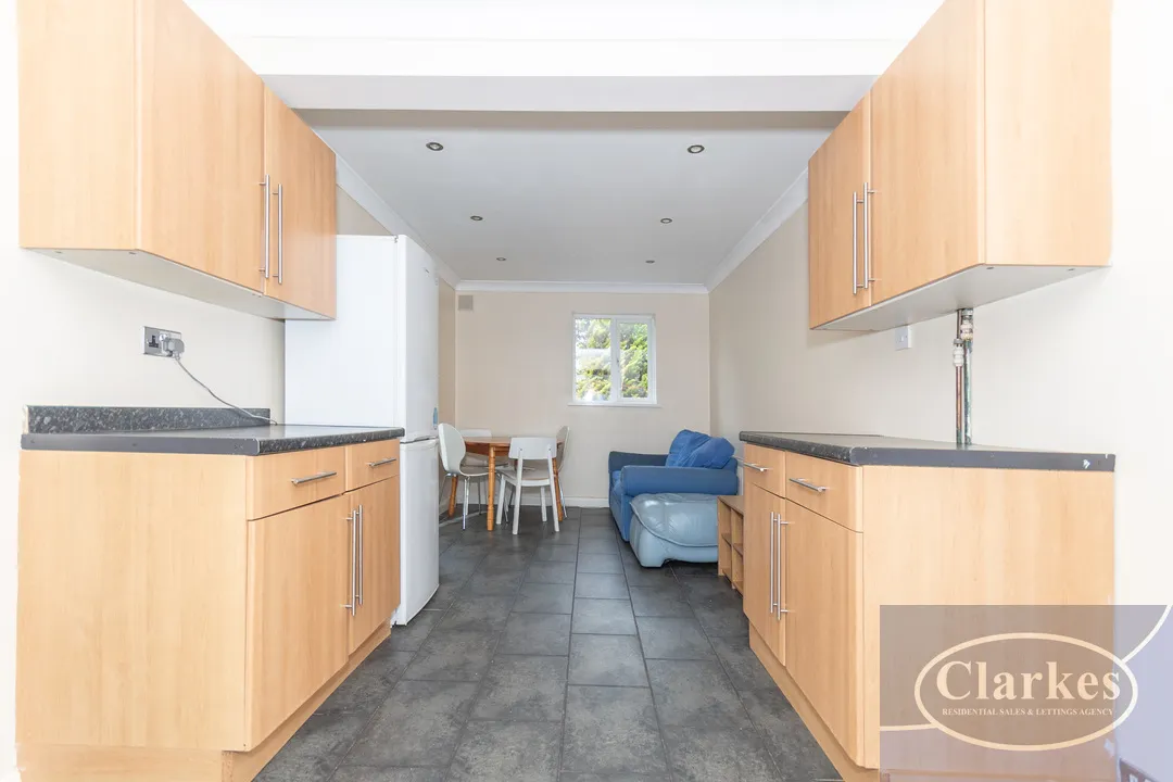 Talbot Drive, Wallisdown, photo 3