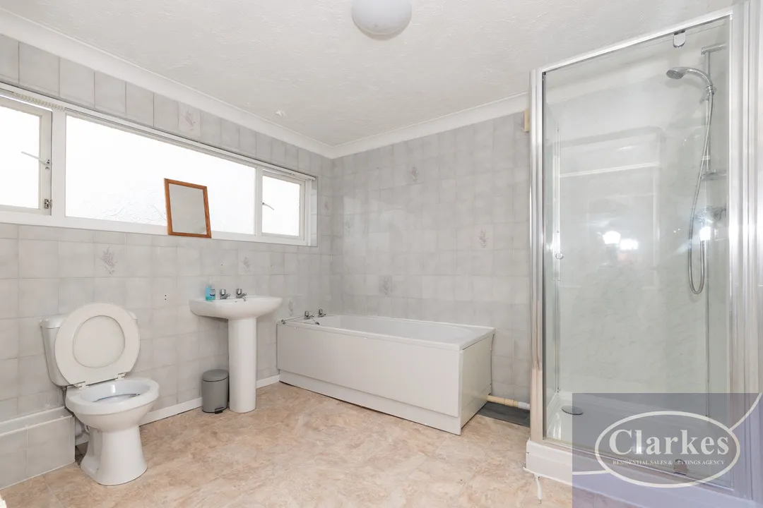 Talbot Drive, Wallisdown, photo 11