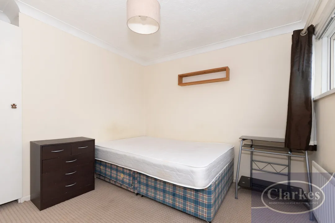 Talbot Drive, Wallisdown, photo 8