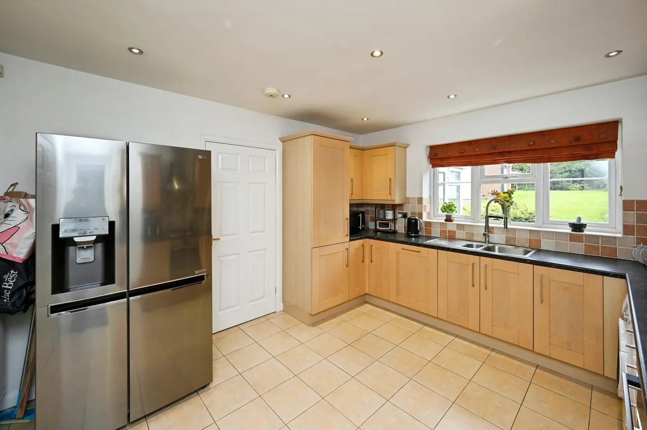 Mansfield Road, Selston, Nottingham, Nottinghamshire, NG16, photo 4