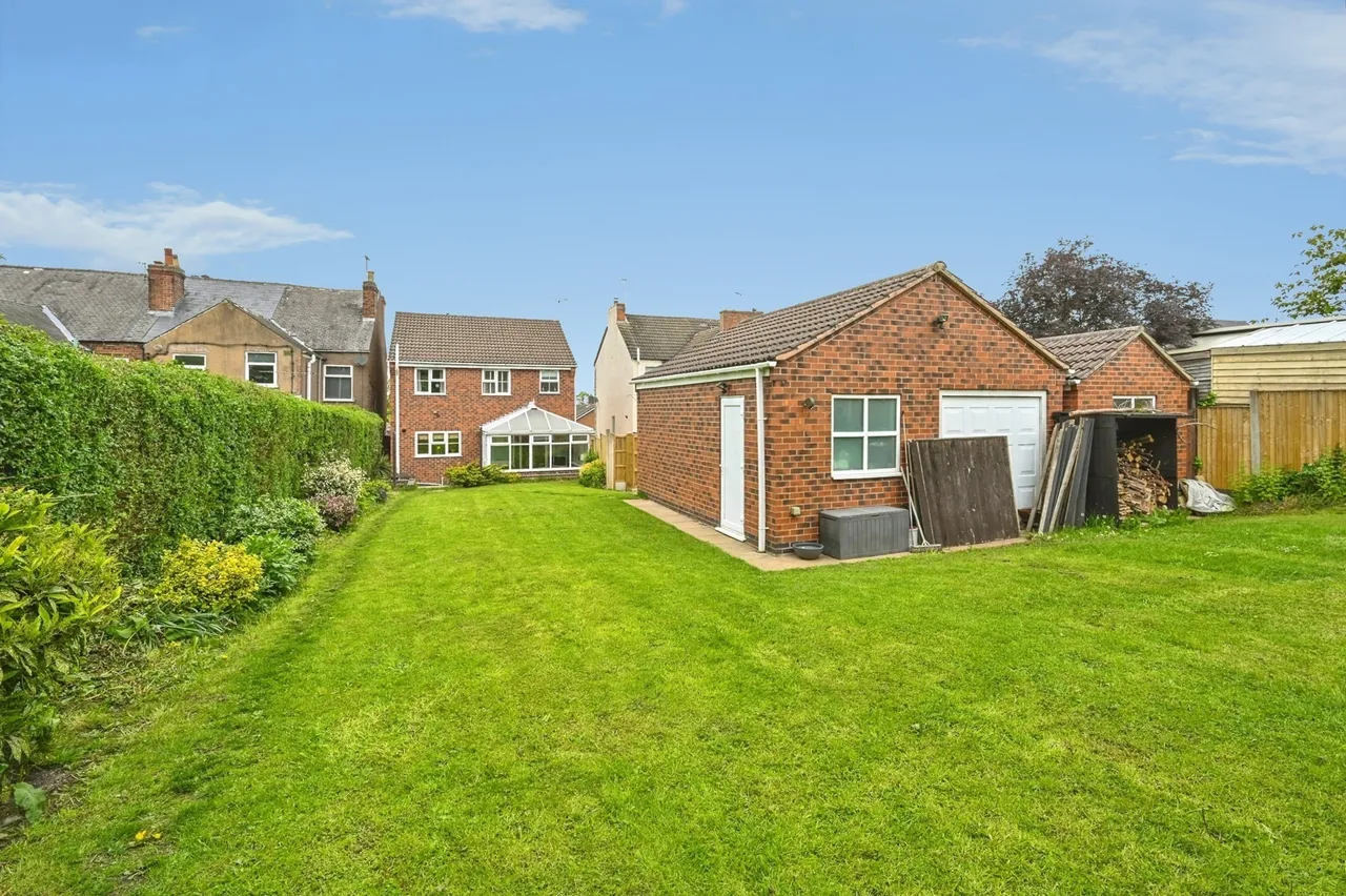 Mansfield Road, Selston, Nottingham, Nottinghamshire, NG16, photo 2