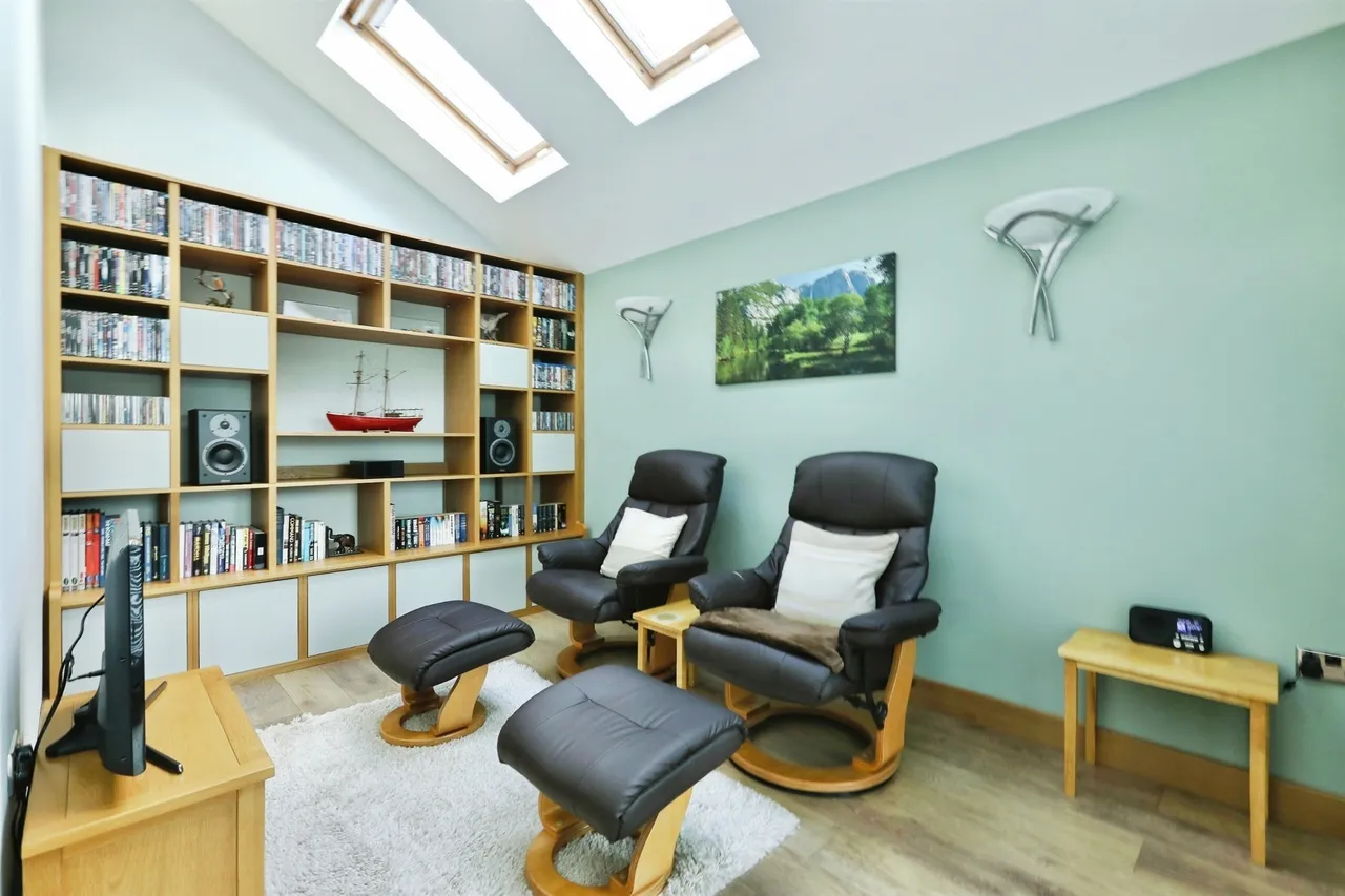 Cedric Road, Edenthorpe, DN3, photo 8