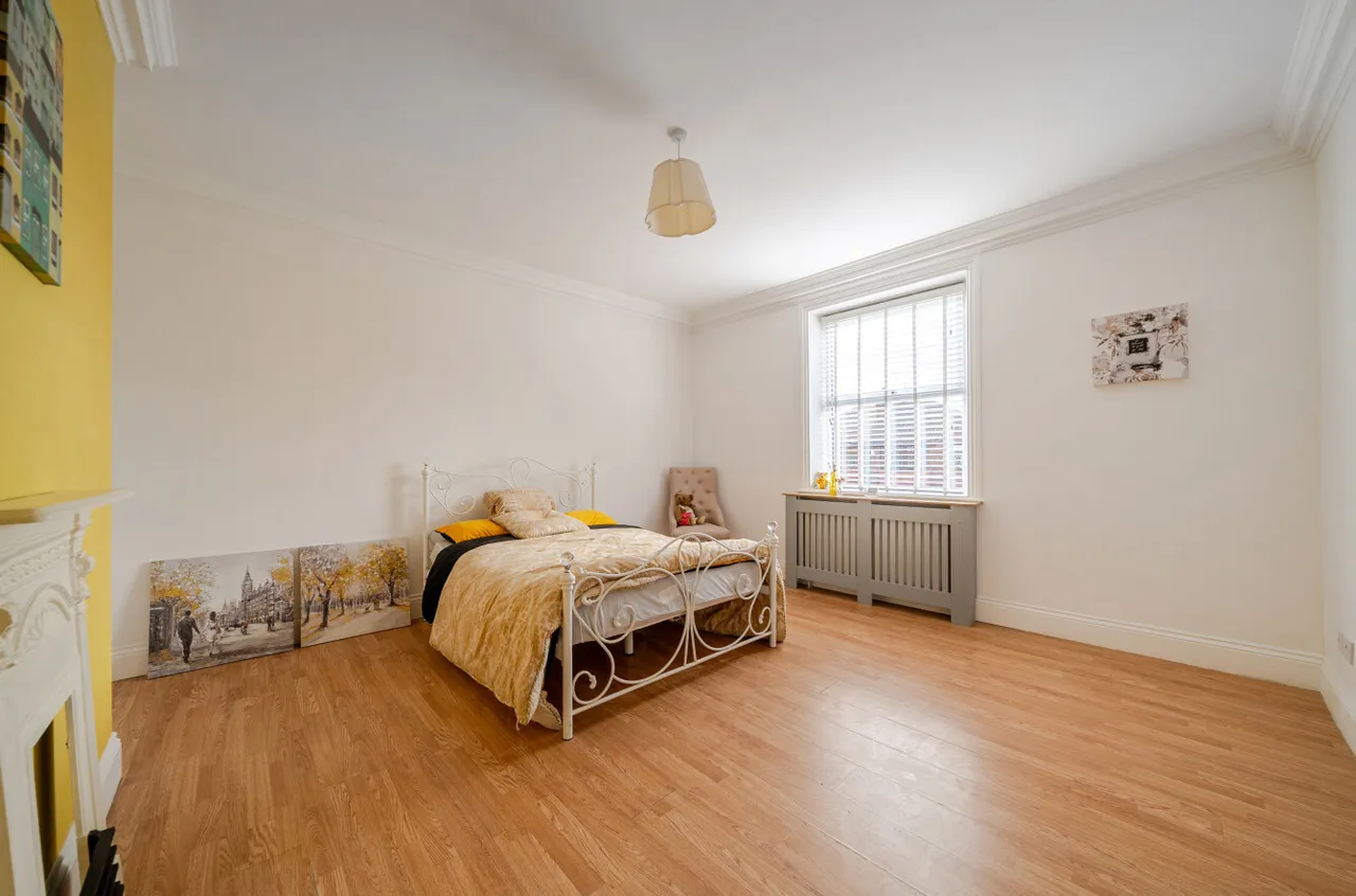 Cemetery Road, Pudsey, LS28, photo 5