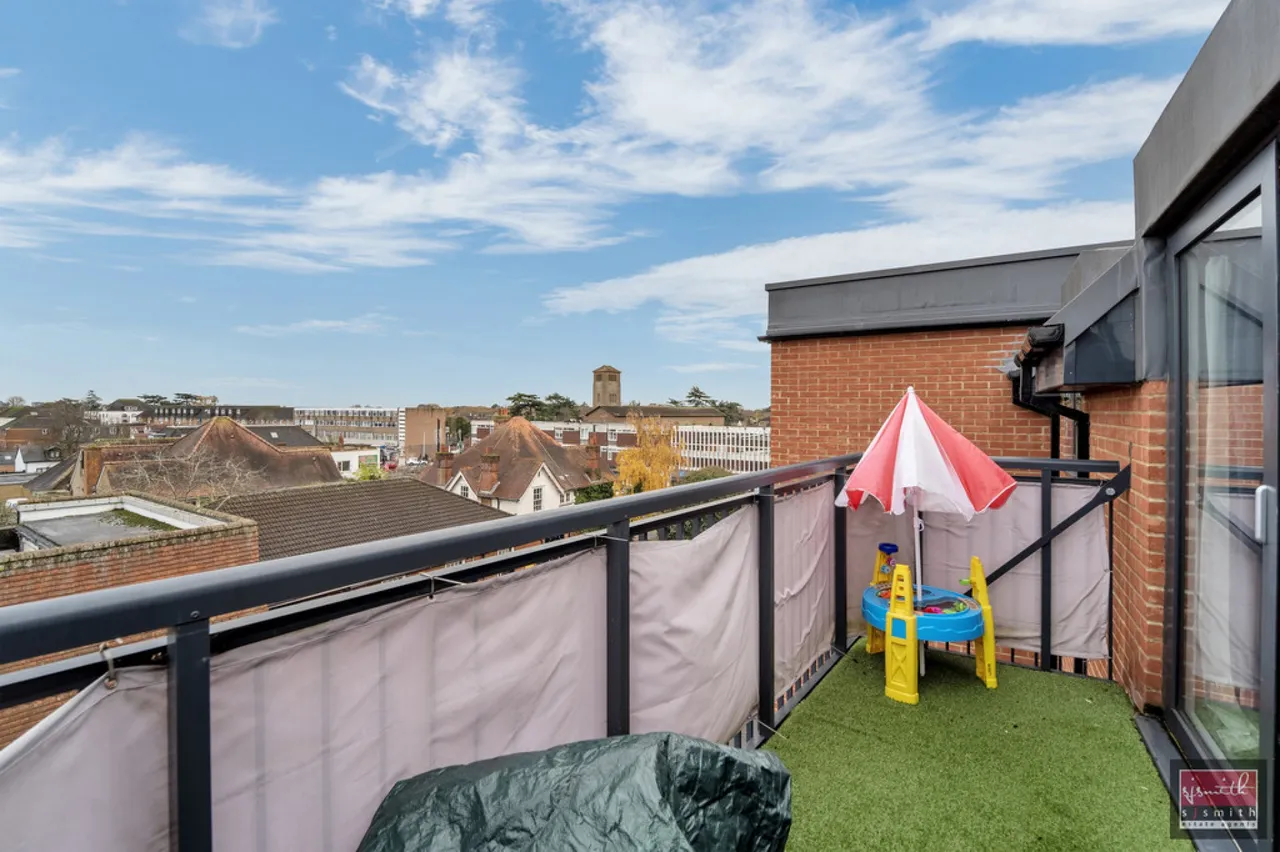 Bennett Court, Ashford, TW15, photo 9