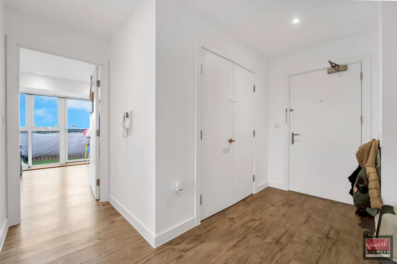 Bennett Court, Ashford, TW15, photo 10