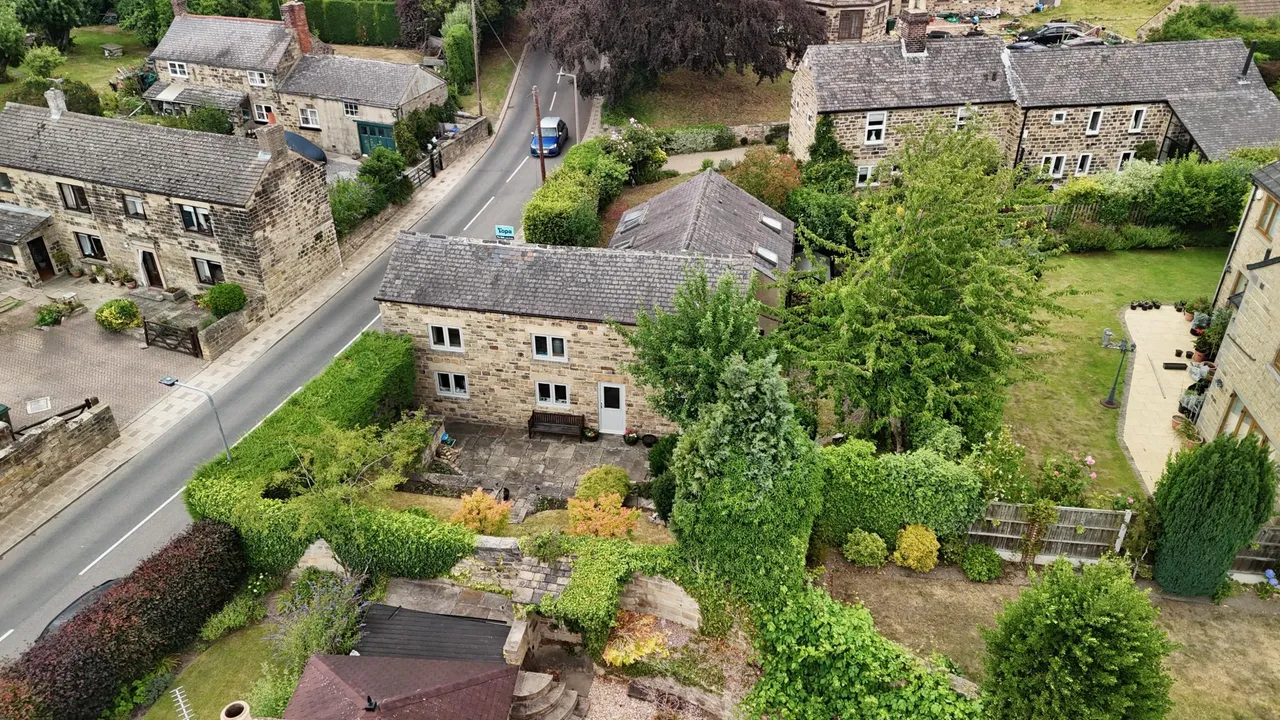 High Street, Billingley, S72, photo 16
