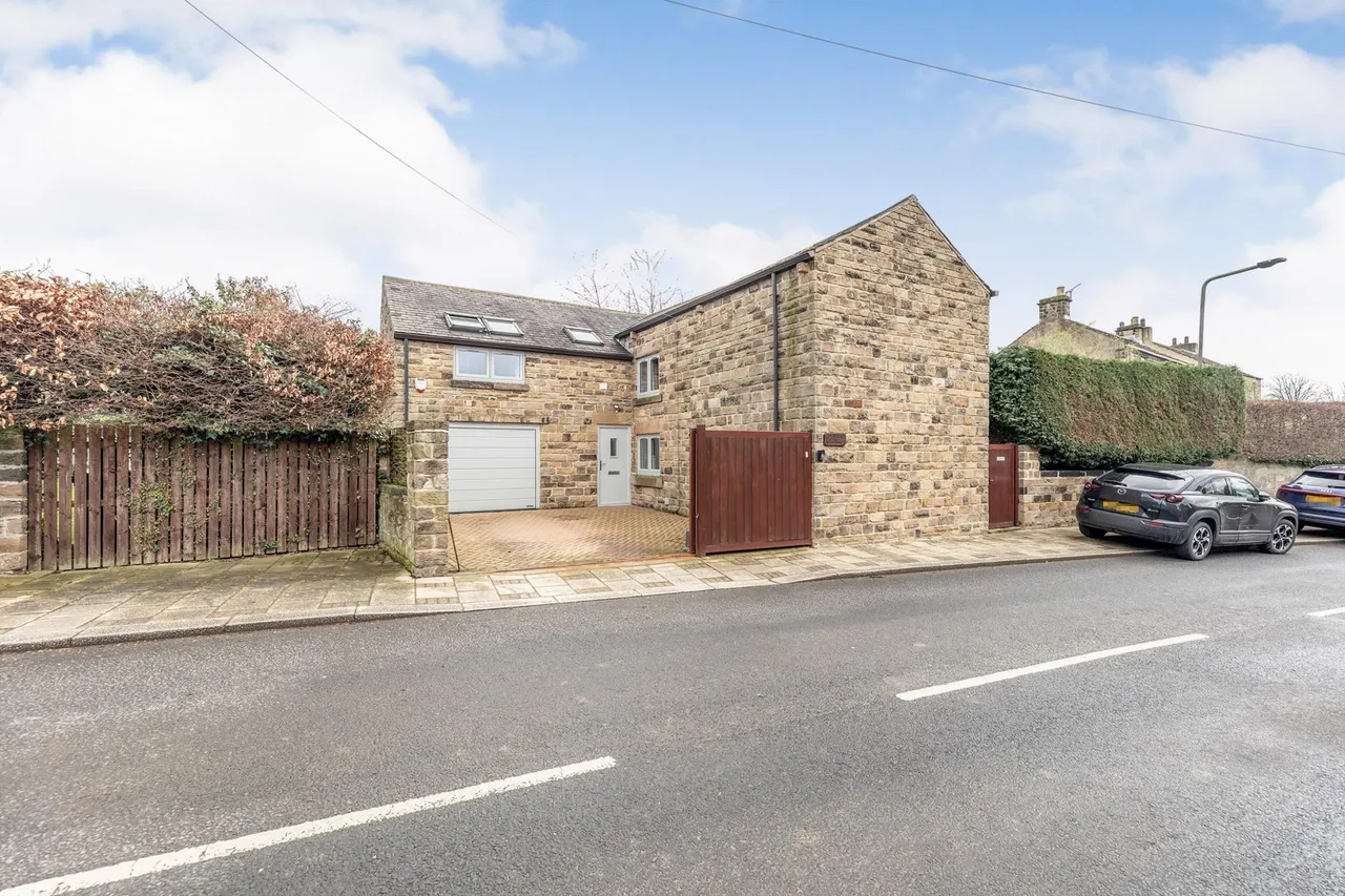 High Street, Billingley, S72, photo 29