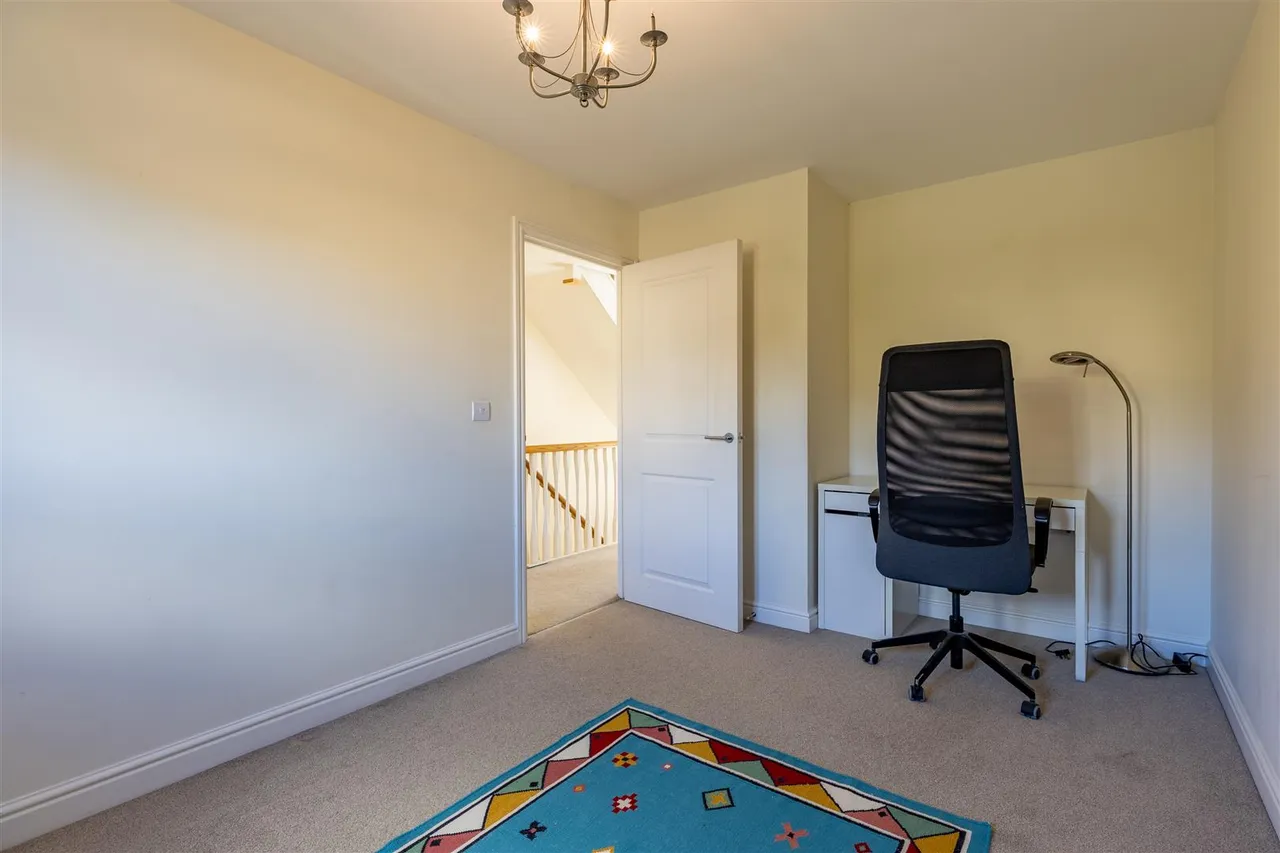Trotman Walk, Cirencester, GL7, photo 14