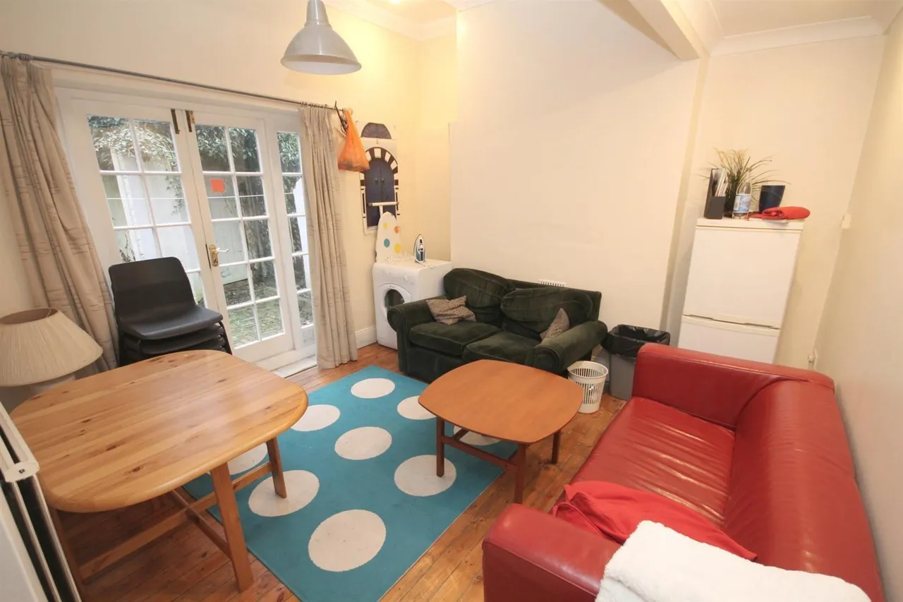 Sutton Street, Durham, DH1, photo 2