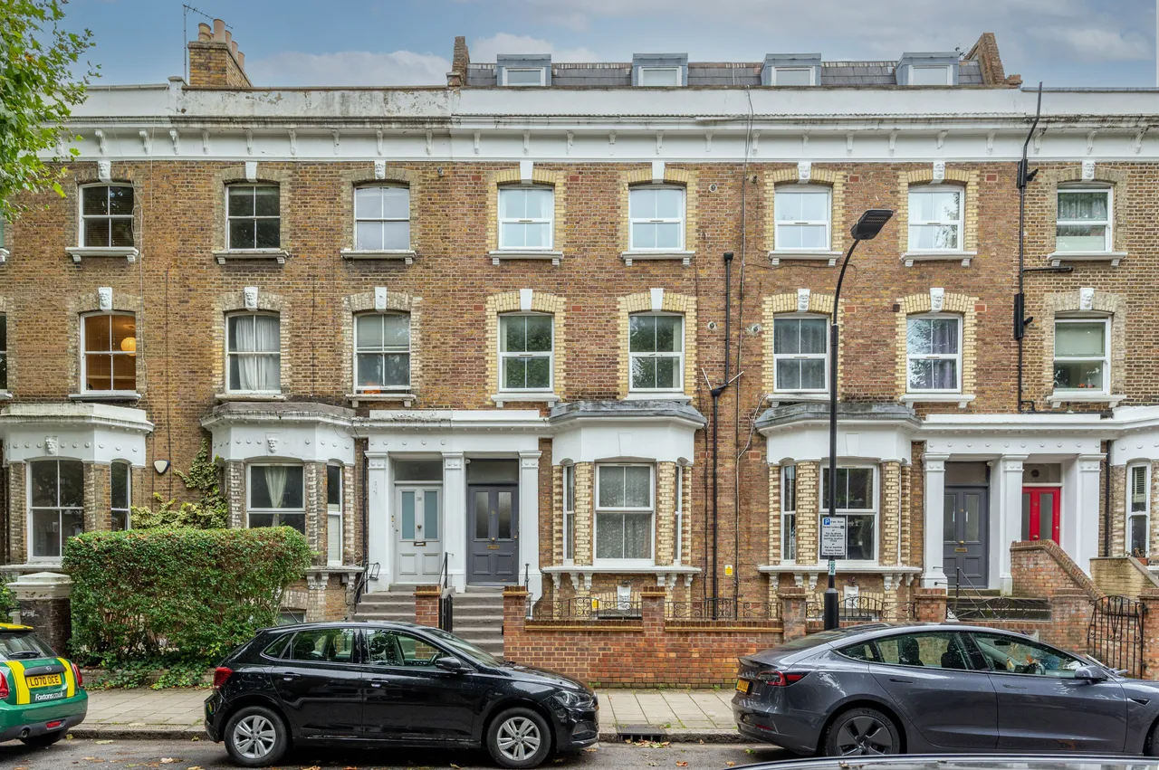 2 bed flat to rent, London, W12