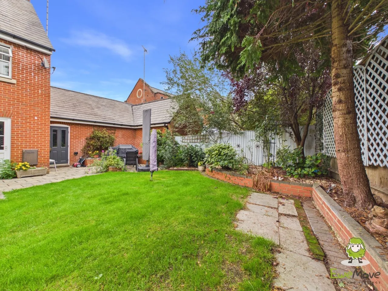 Otterbourne Walk, Sherfield-On-Loddon, RG27, photo 15