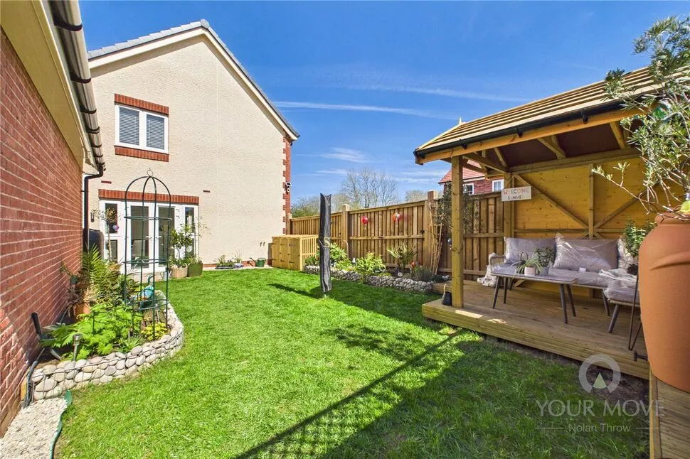 Periwinkle Gardens, Desborough, NN14, photo 23