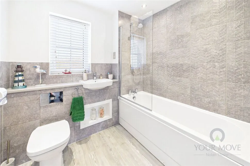 Periwinkle Gardens, Desborough, NN14, photo 19