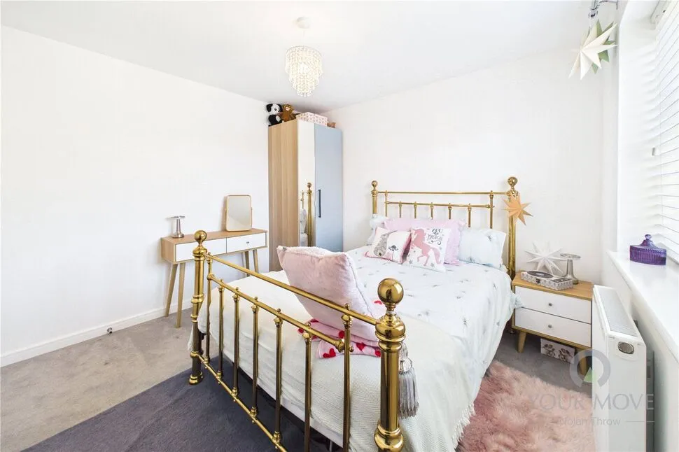 Periwinkle Gardens, Desborough, NN14, photo 18
