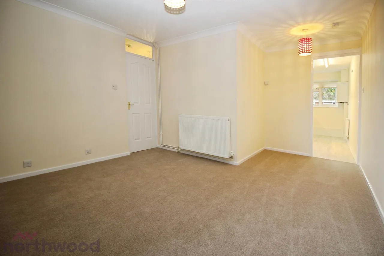 Clearbrook Close, High Wycombe, HP13, photo 2