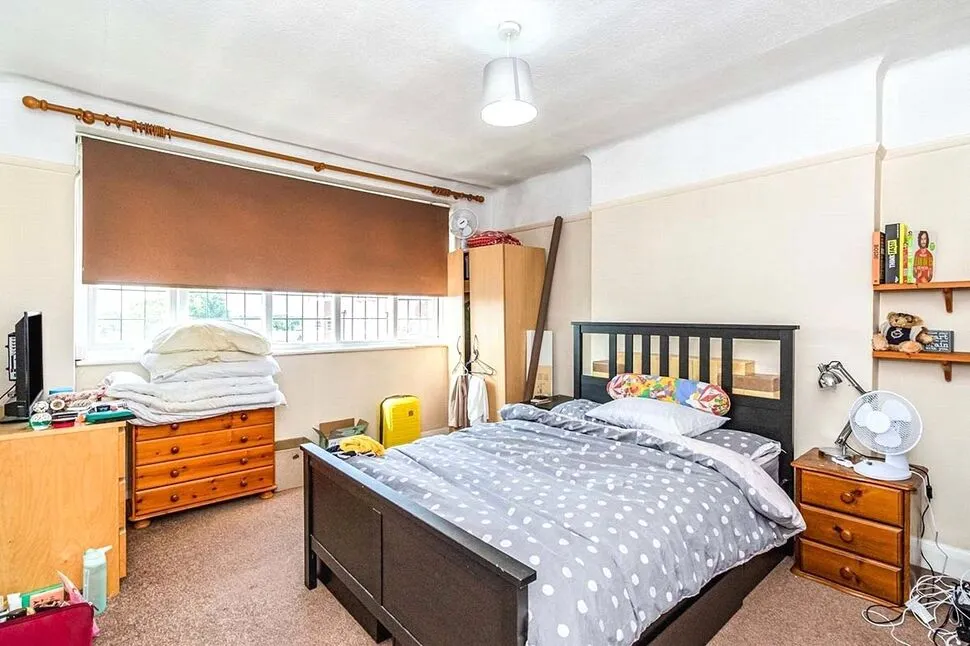 St. Marks Hill, Surbiton, KT6, photo 4