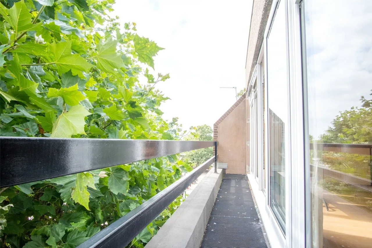 Somerset Square, Nailsea, BS48, photo 9