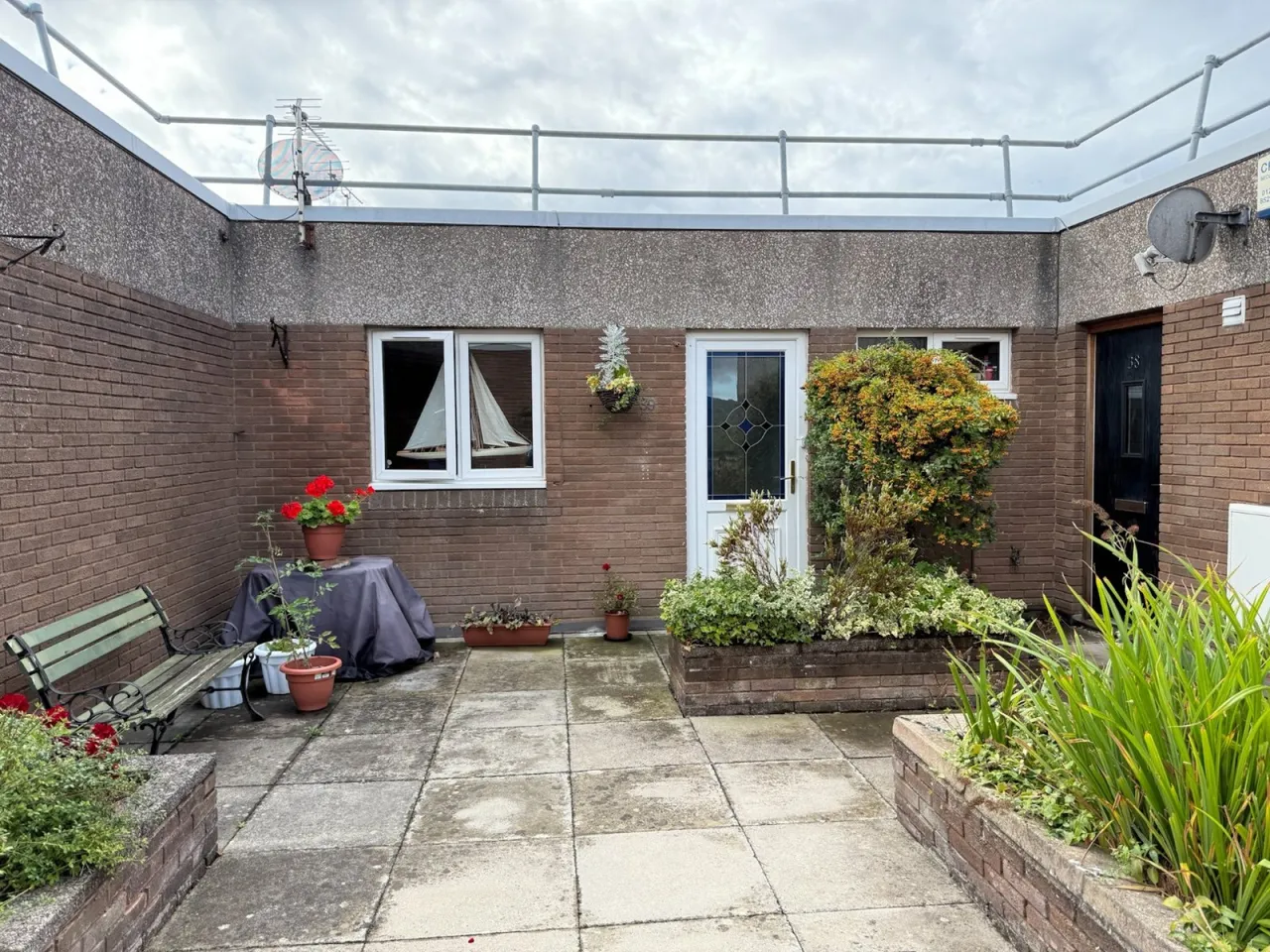 Somerset Square, Nailsea, BS48, photo 5
