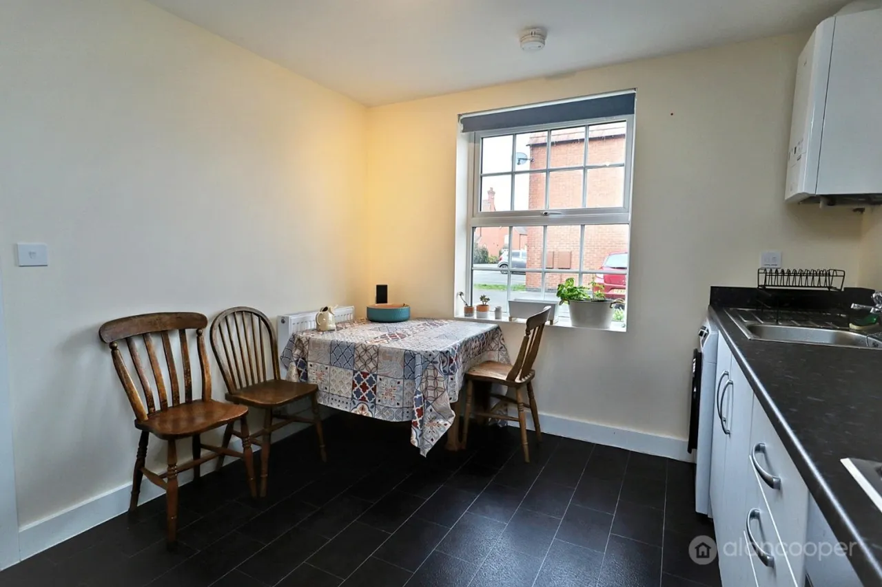 Russett Avenue, Manor Fields, CV11, photo 8