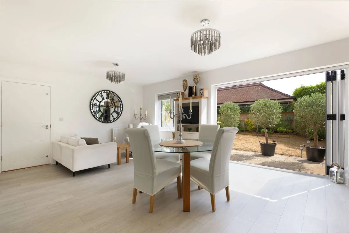 Sycamore Road, Cranleigh, GU6, photo 6