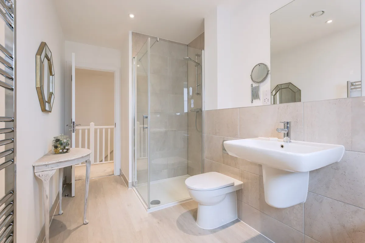 Sycamore Road, Cranleigh, GU6, photo 15