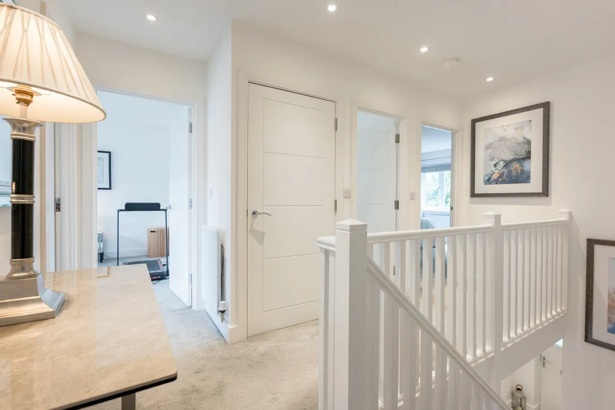 Sycamore Road, Cranleigh, GU6, photo 12
