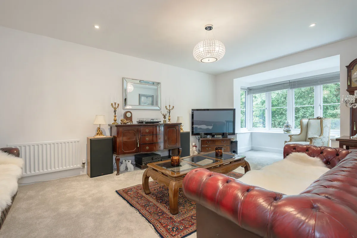 Sycamore Road, Cranleigh, GU6, photo 8