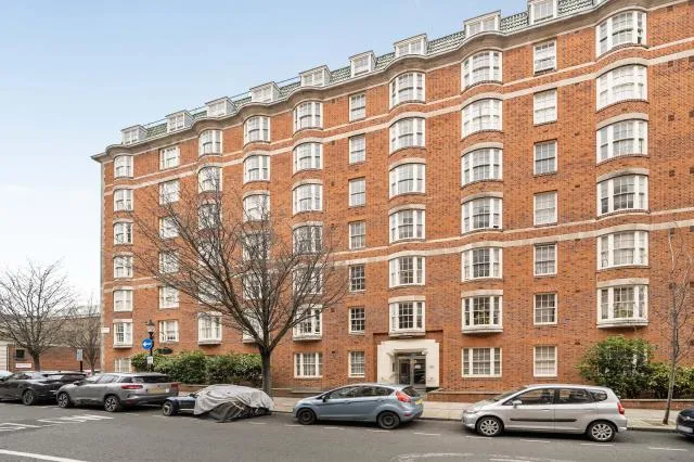 Queensway, London, W2, photo 15