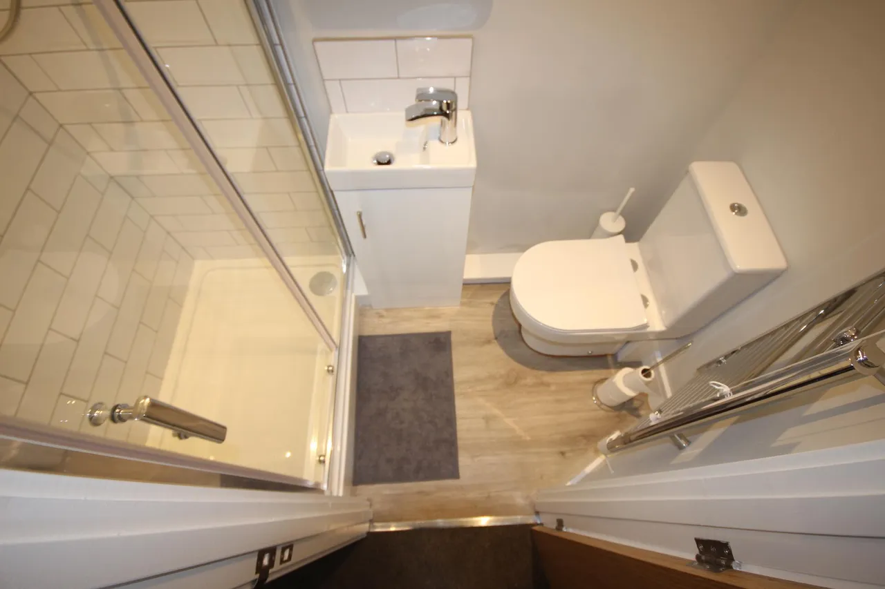 Shobnall Street, Burton upon Trent, DE14, photo 4