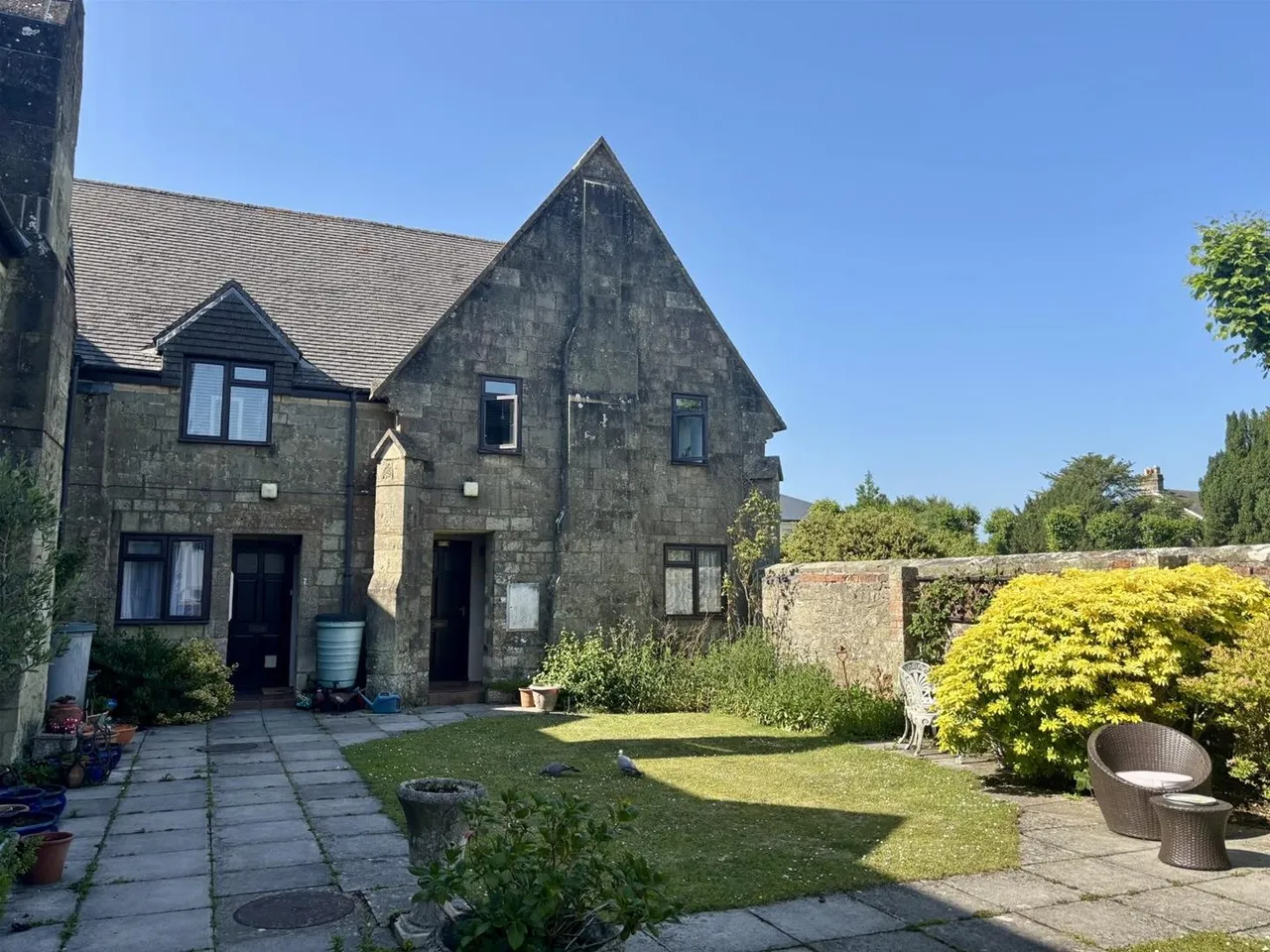 2 bed flat for sale — King Edwards Court, Shaftesbury, Dorset SP7 8BB