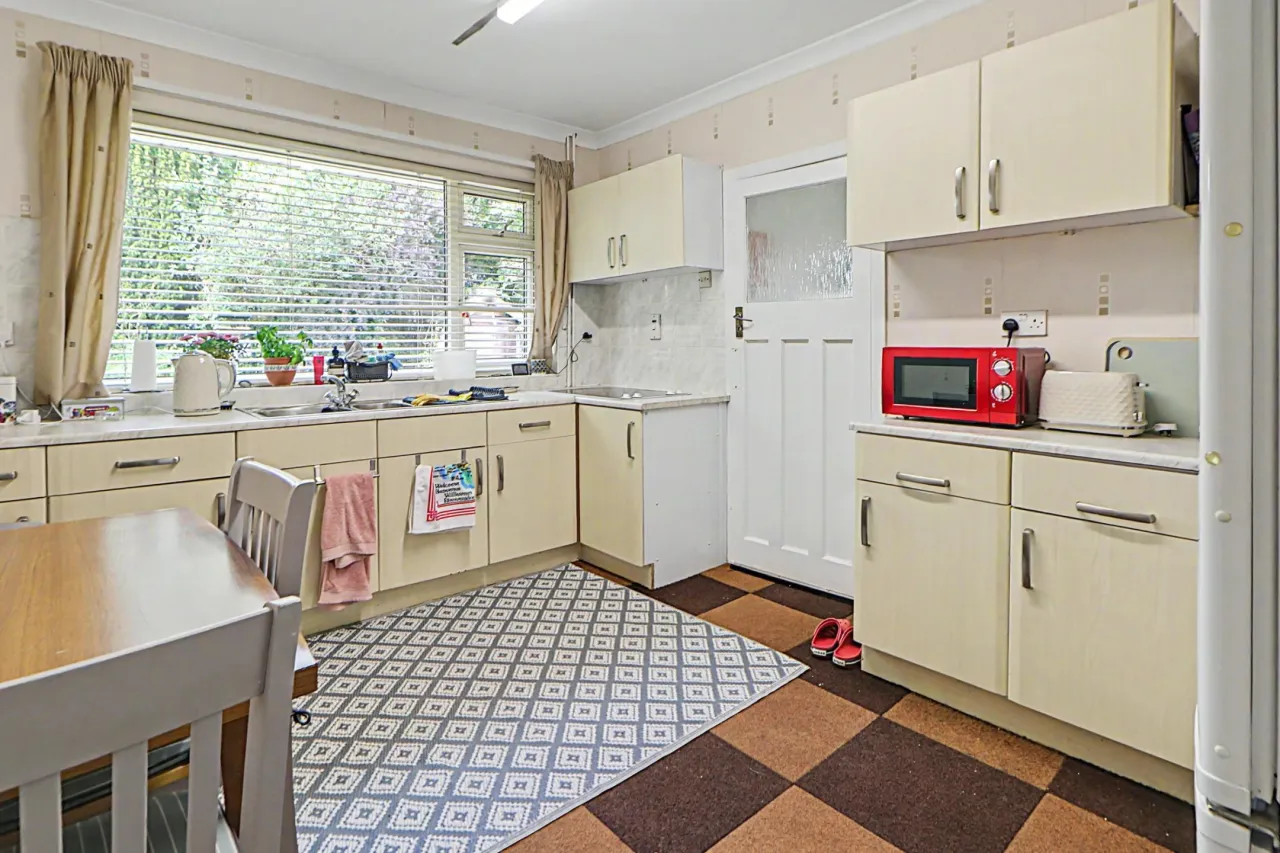 Lea Way, Alsager, photo 2