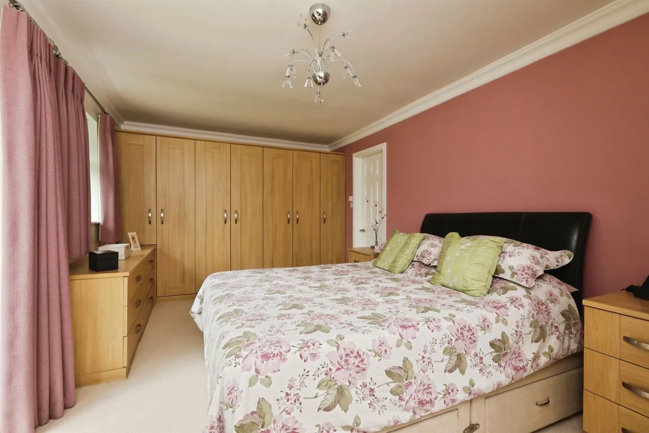 Lingodell Close, Laughton, S25, photo 14