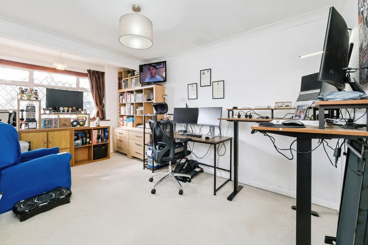 Franmil Road, Hornchurch, Essex, RM12, photo 8
