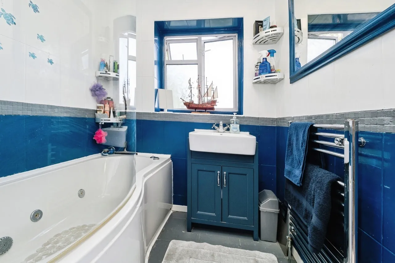 Franmil Road, Hornchurch, Essex, RM12, photo 11